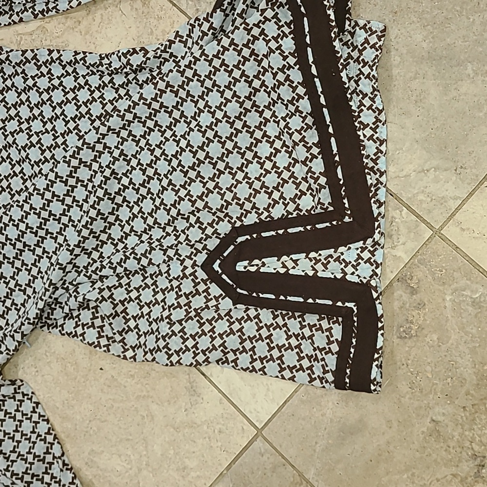 Black and White Patterned Women's Top - Picture 6 of 6